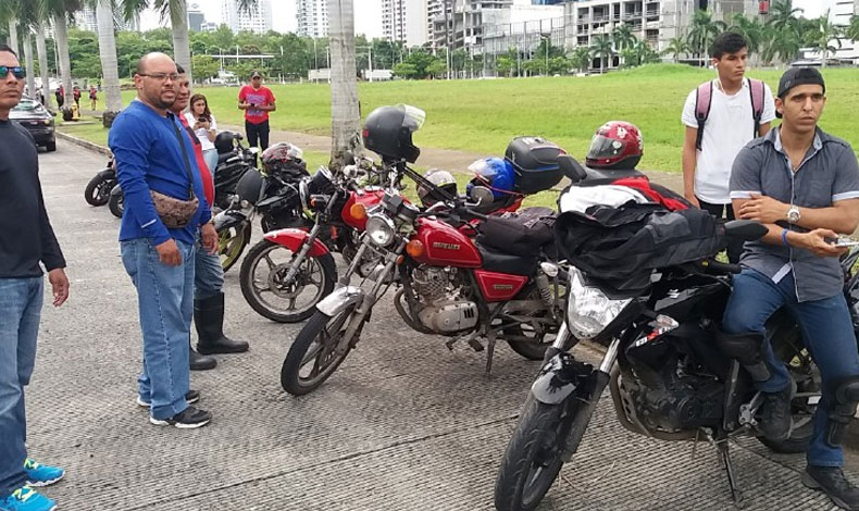 Gremio de motorizados estn molestos con los diputados