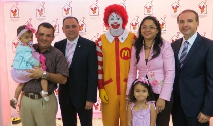Fundacin Infantil Ronald McDonald de Panam y el Hospital del Nio firman convenio