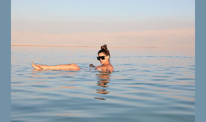 Ingrid de Icaza visit el Mar Muerto