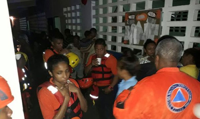 Grandes inundaciones a causa de las fuertes lluvias en Coln