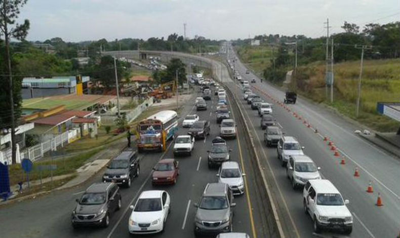 Inversin de Carriles ser hasta las 6:00p.m