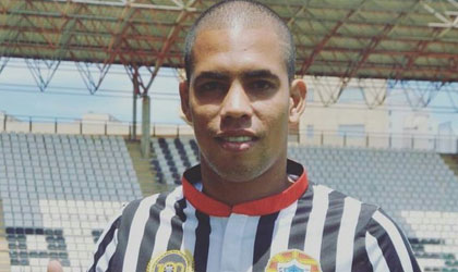 Jairo Jimnez es presentado como el nuevo jugador del Varzim SC del ftbol portugus