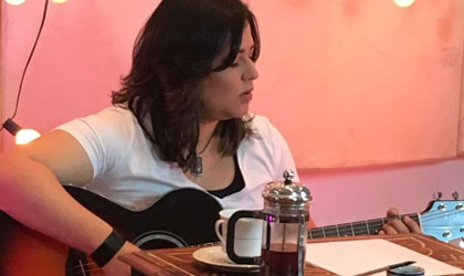 Muy pronto: Joan Stelle En el silencio del ayer