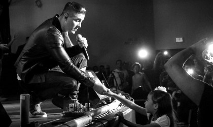 La noche que Joey Montana cont su historia adornada con msica