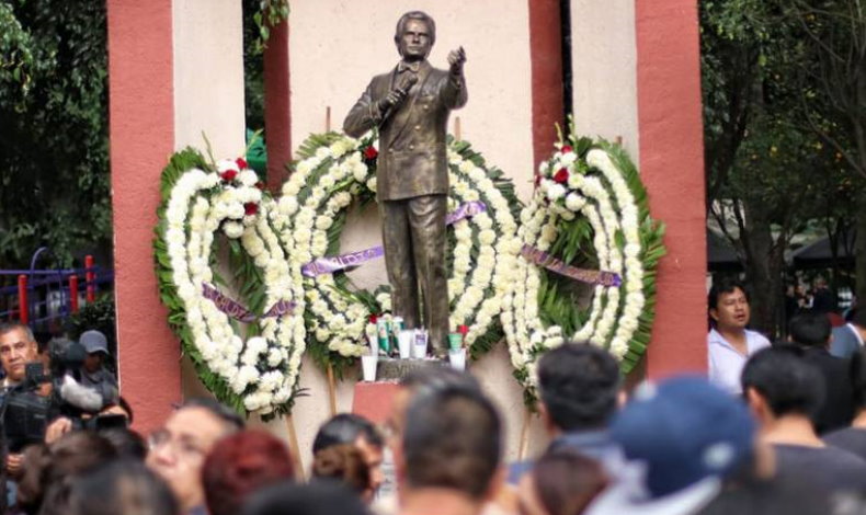 El cuerpo del cantante Jos Jos ser trasladado a Mxico