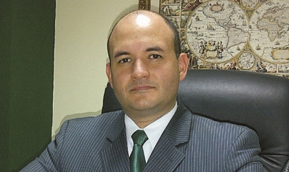 Procurador determinar si Junc debe cancelar su beca