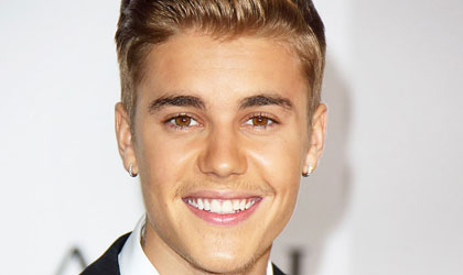 El artista Justin Bieber don 24 mil dlares a los damnificados de Per