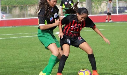 Comienza la accin en la Liga de Ftbol Femenino