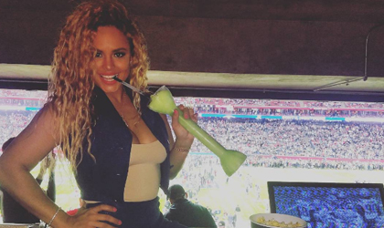 Liza Hernndez estuvo presente en el Super Bowl