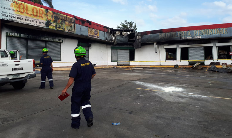 Realizan inspeccin para determinar causa del voraz incendio