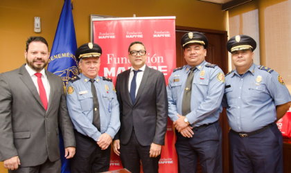 MAPFRE firma convenio para el apoyo en el  mes de la prevencin de incendios