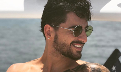 Maluma bajo la ducha alborota las redes sociales