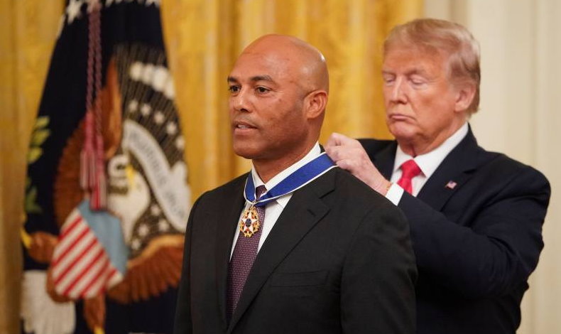 Donald Trump condecora con Medalla Presidencial de la Libertad a Mariano Rivera