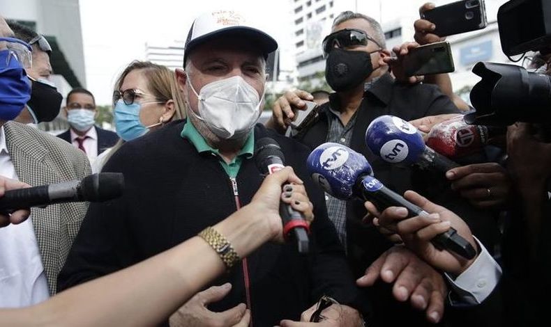 Impedimento de salida del pas y notificacin los 15 y los 30 para Martinelli