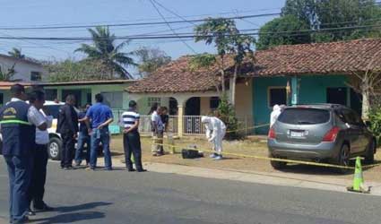 Encuentras muerta en su casa a seora abarrotera