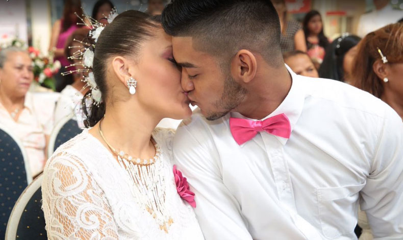 47 parejas dijeron Si Acepto! el da de hoy en San Miguelito