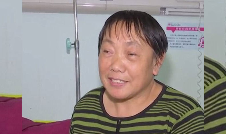Descubren diente en nariz de una mujer china
