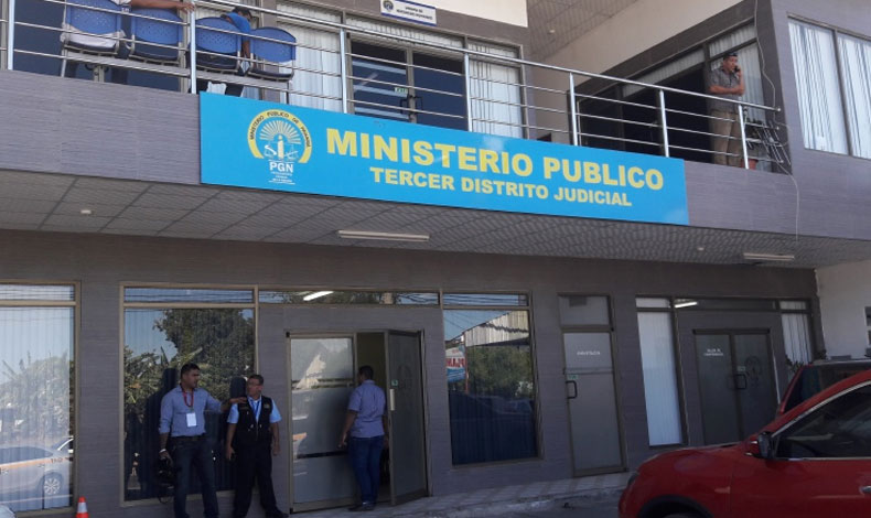 Mujer casi muere vctima de un ataque a machetazos