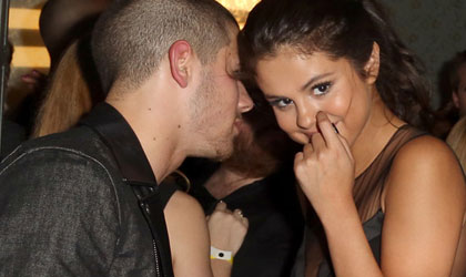 Nick Jonas est emocionado por el regreso de Selena Gmez