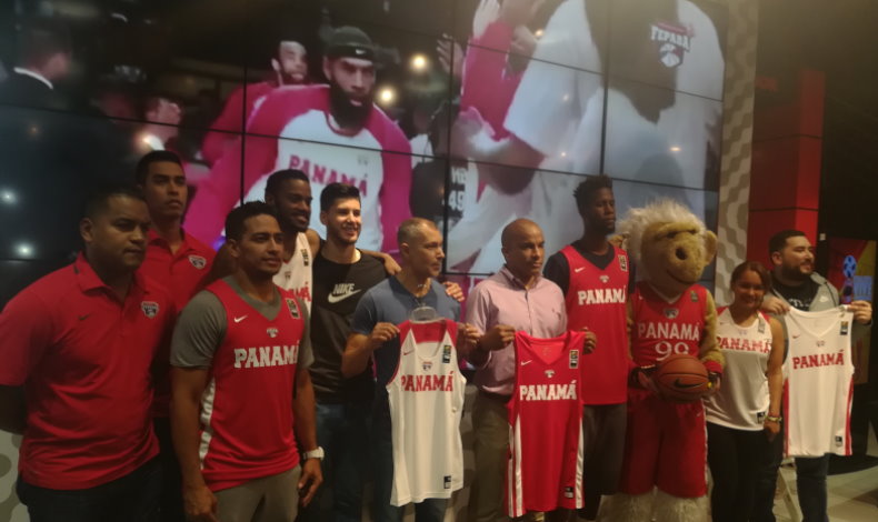 Nike renueva por dos aos ms su patrocinio a la Federacin Panamea de Baloncesto.