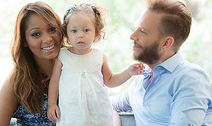 Noel Schajris y su bella esposa Gwendolyn Stevenson