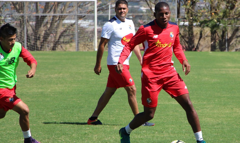 Valds convoca a Blackman y vila