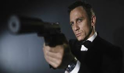Ofrecen a Daniel Craig 150 millones por ser Bond de nuevo