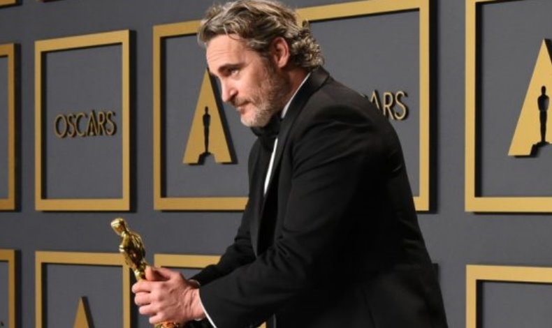 Joaquin Phoenix consigue el Oscar como mejor actor por Joker