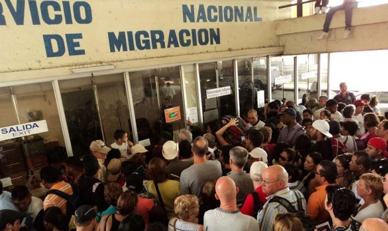 Se incrementa el movimiento migratorio en el puesto de control en Paso Canoas
