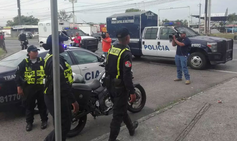Polica Nacional impide caravana del transporte pblico en la Ciudad Capital