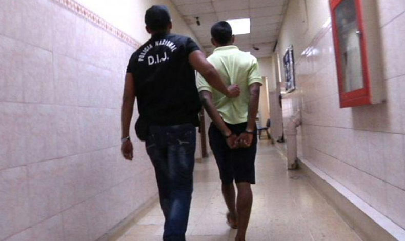 Sujeto es condenado por violar a sus dos hijas