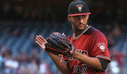 Randall sali sin decisin en el partido que ganaron los Diamondback de Arizona