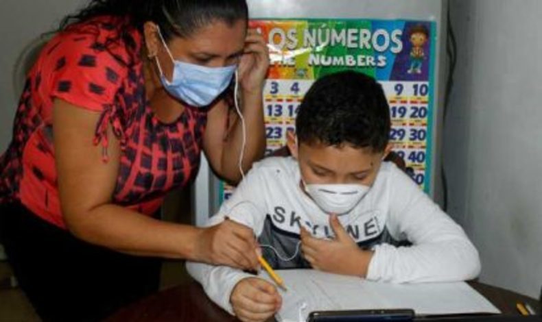 Meduca establece posibles escenarios para regreso a clases