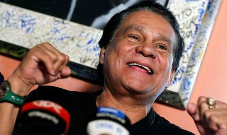 Roberto Manos de Piedra Duran se encuentra recluido por cuadro Viral