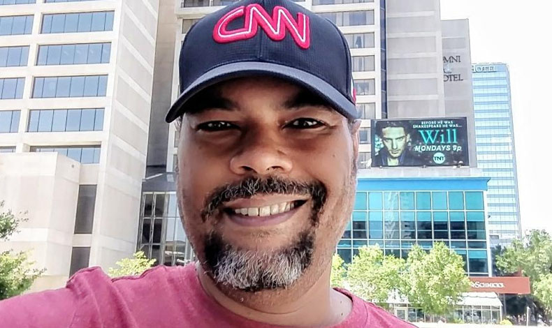 Rodney Clark, llev un demo a CNN