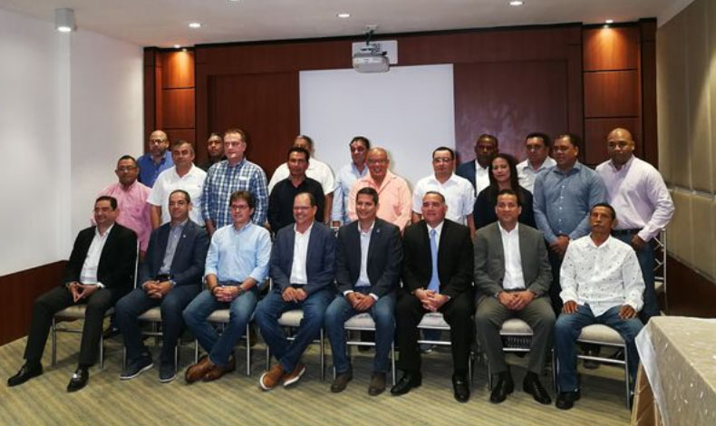 Sembrando Ftbol presenta su propuesta para dirigir la Federacin Panamea de Ftbol