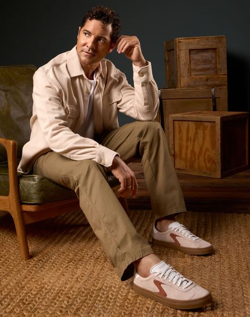 Skechers ampl�a la campa�a de David Bisbal a Latinoam�rica como embajador masculino de la marca