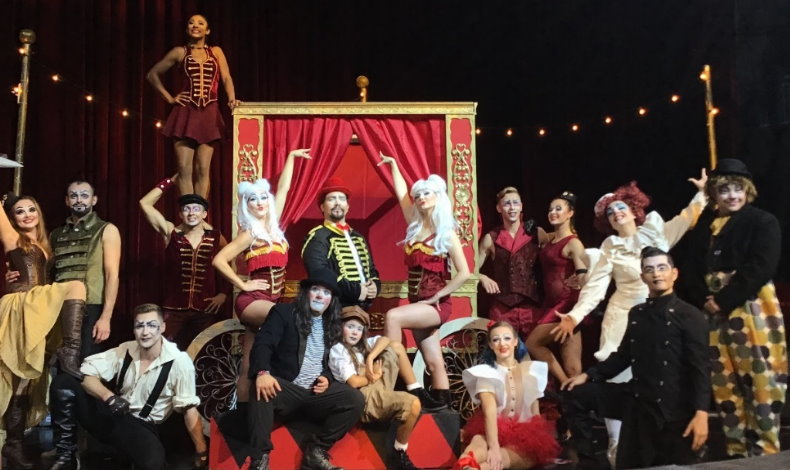 Un Sueo, una Fantasa, un circo, Sogno Circus