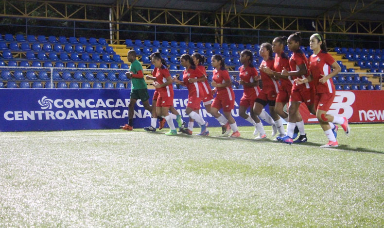 Panam busca una victoria frente a El Salvador
