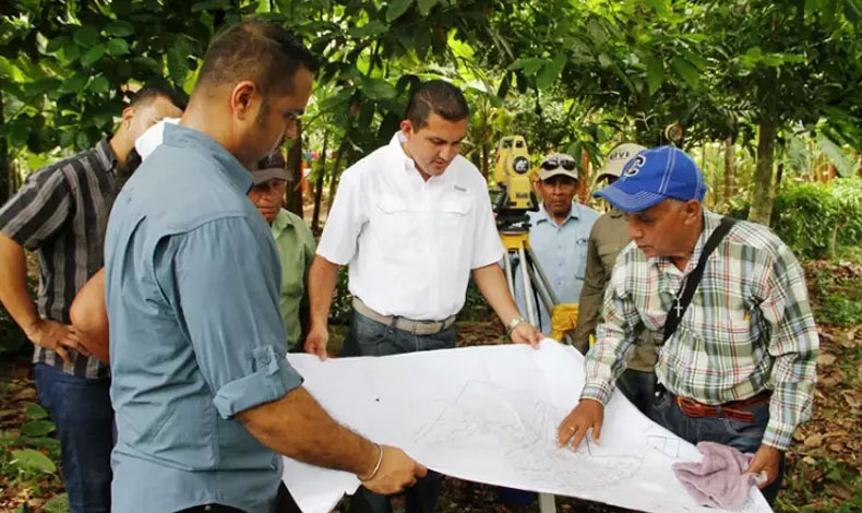 Chequean comunidades que esperan por la legalizacin de sus tierras en Arraijn