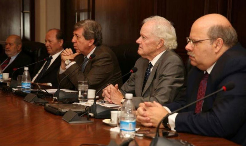 Presidente Varela reafirma apoyo a la libertad de prensa en Panam