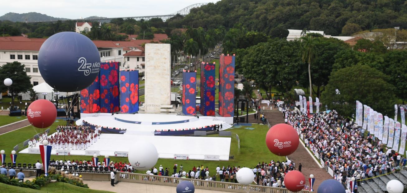 El Canal de Panam celebra el 25 aniversario de su transferencia a administracin panamea