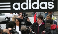 Londres experiment la velocidad de Lionel Messi y las botas doradas edicin especial F50 adiZero