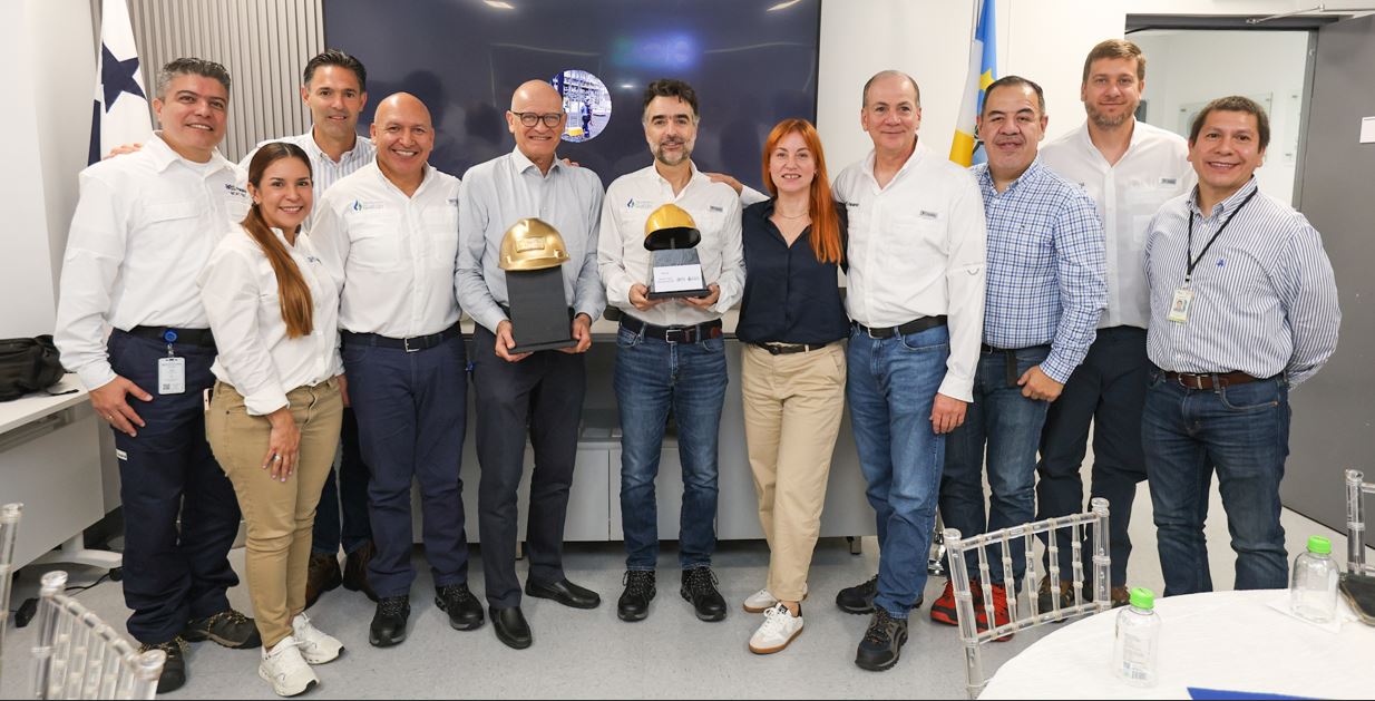 AES Panam recibe el Casco de Oro por ms de 9.5 millones de horas trabajadas sin incidentes con prdida de tiempo