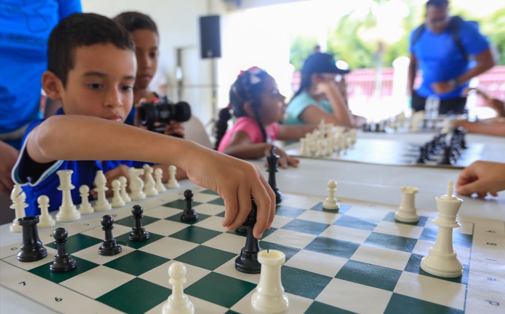 El ajedrez, oficialmente es parte de la asignatura de educacin fsica en las escuelas