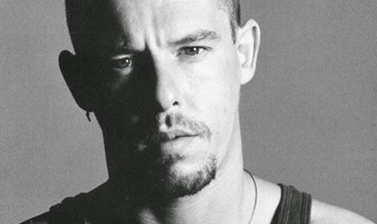 Alexander McQueen tendr su biopic protagonizada por Jack OConnell