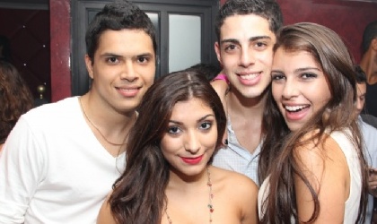 Fotos. La rumba de Calle Uruguay desde Alta Bar 12/7