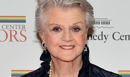 Mary Poppins Returns ficha a Angela Lansbury