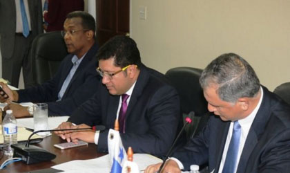 Aprueban traslados de partidas a 20 entidades gubernamentales