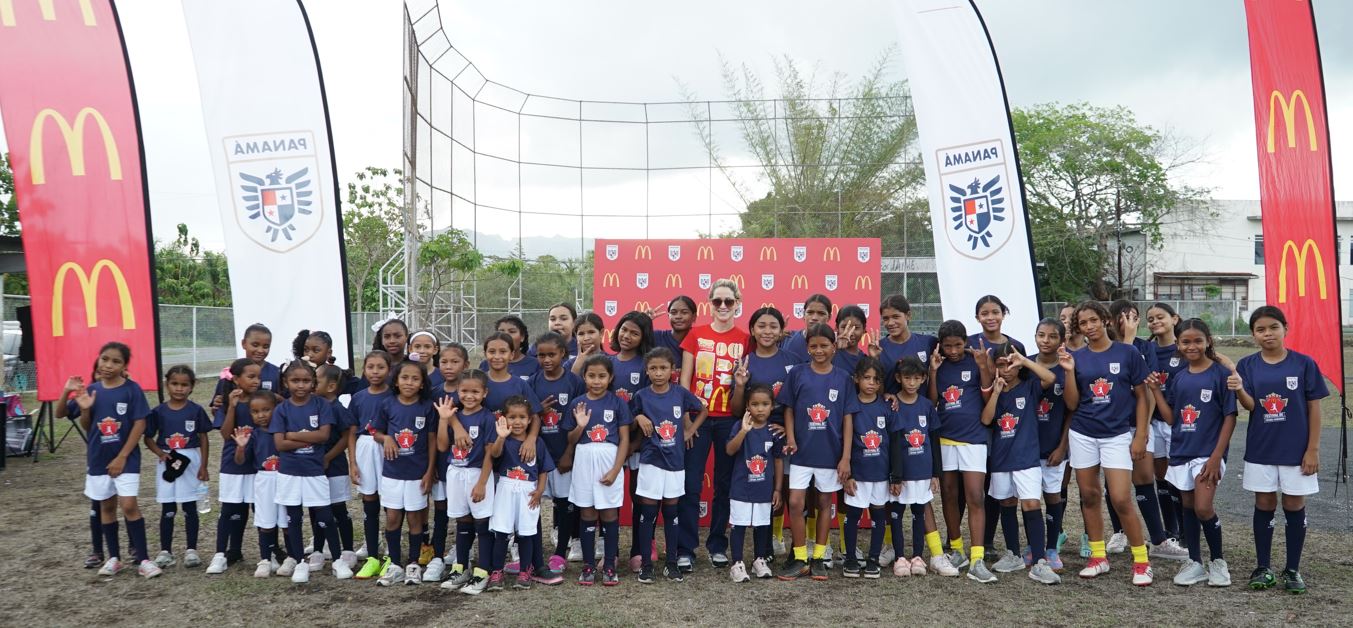 Alegra y pasin por el deporte: Arcos Dorados y la FPF culminan con xito el Festival Femenino de Ftbol 2024